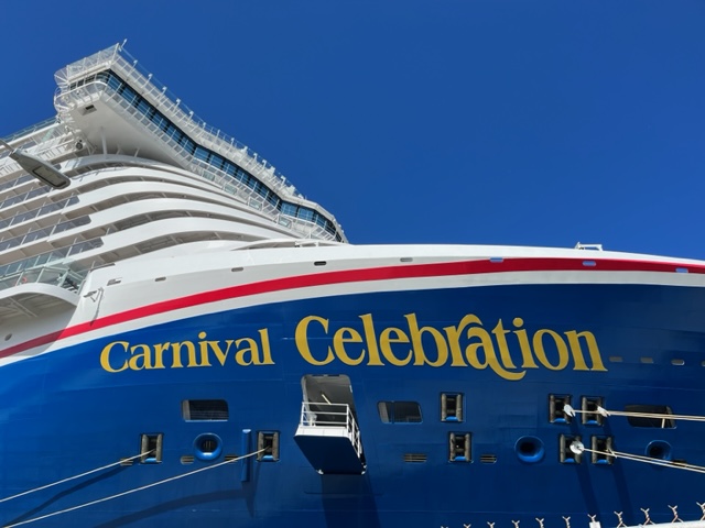 Carnival Sails Past Q3 Expectations