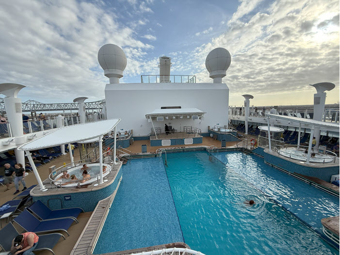 Norwegian Getaway versus Norwegian Encore